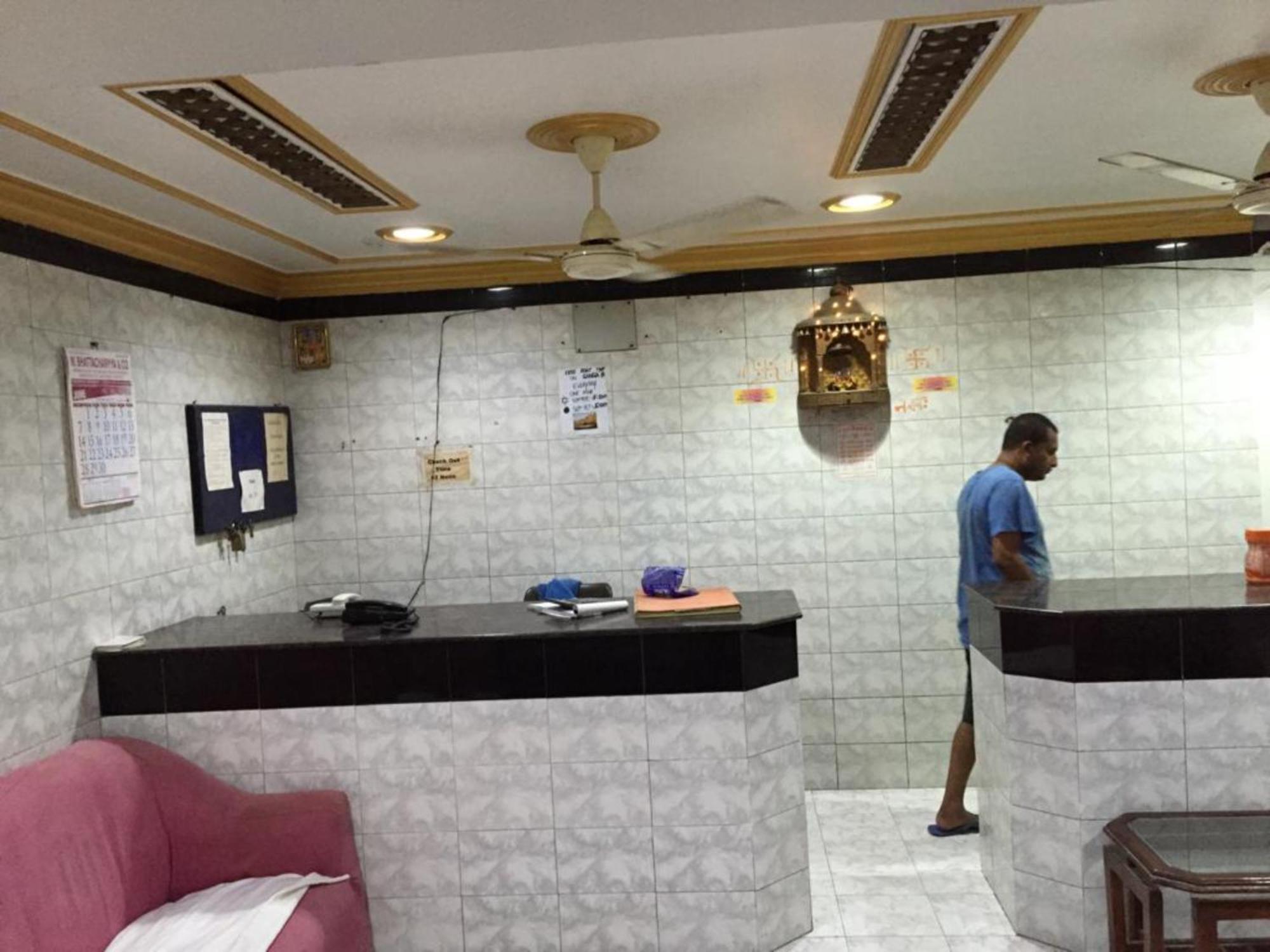 Grg Shanti Guest House Varanasi Near Manikarnika Ghat Exterior photo