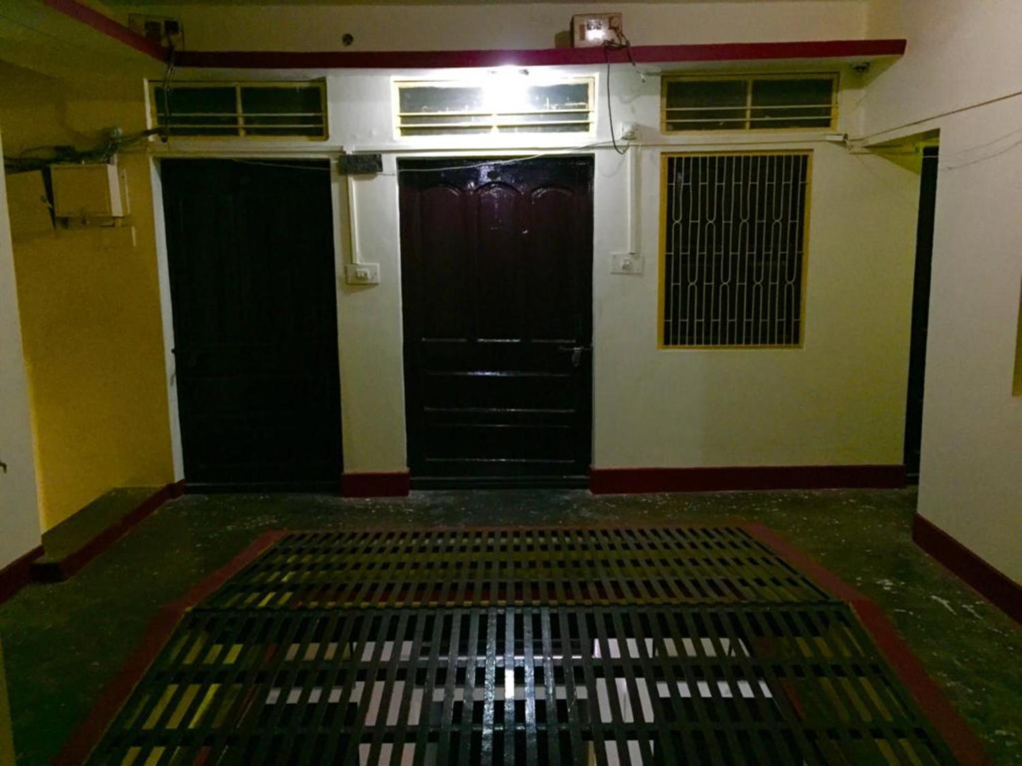 Grg Shanti Guest House Varanasi Near Manikarnika Ghat Exterior photo