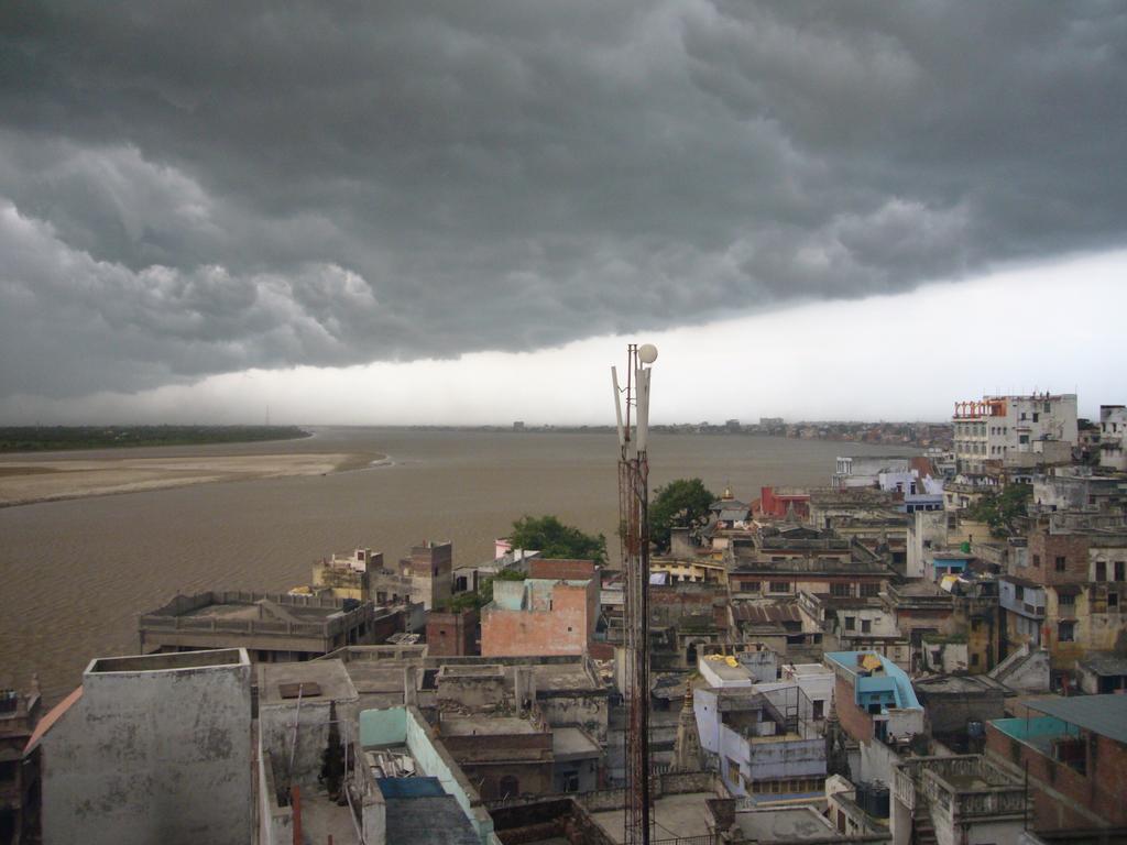 Grg Shanti Guest House Varanasi Near Manikarnika Ghat Exterior photo