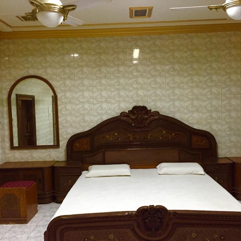 Grg Shanti Guest House Varanasi Near Manikarnika Ghat Exterior photo