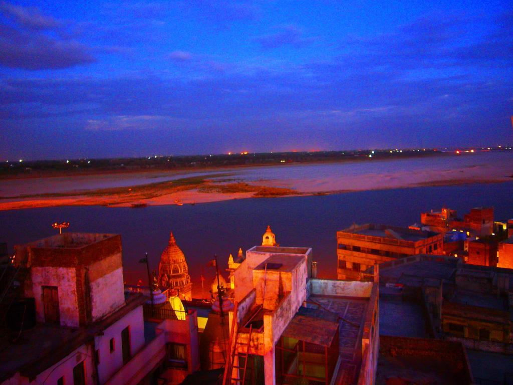 Grg Shanti Guest House Varanasi Near Manikarnika Ghat Exterior photo